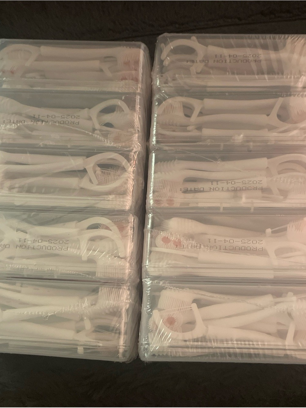 cleaings® Mini Disposable Toothbrush Set with Toothpaste Iced Peach 200 Ct - Picture 2 of 3